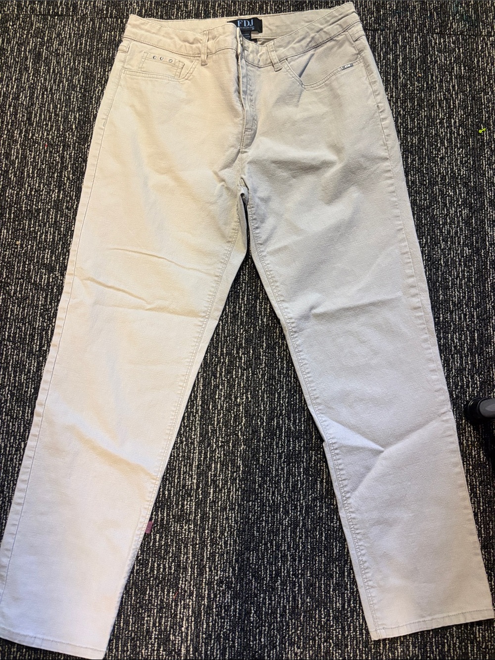 FDJ Women’s Straight Leg Jeans in Light Beige